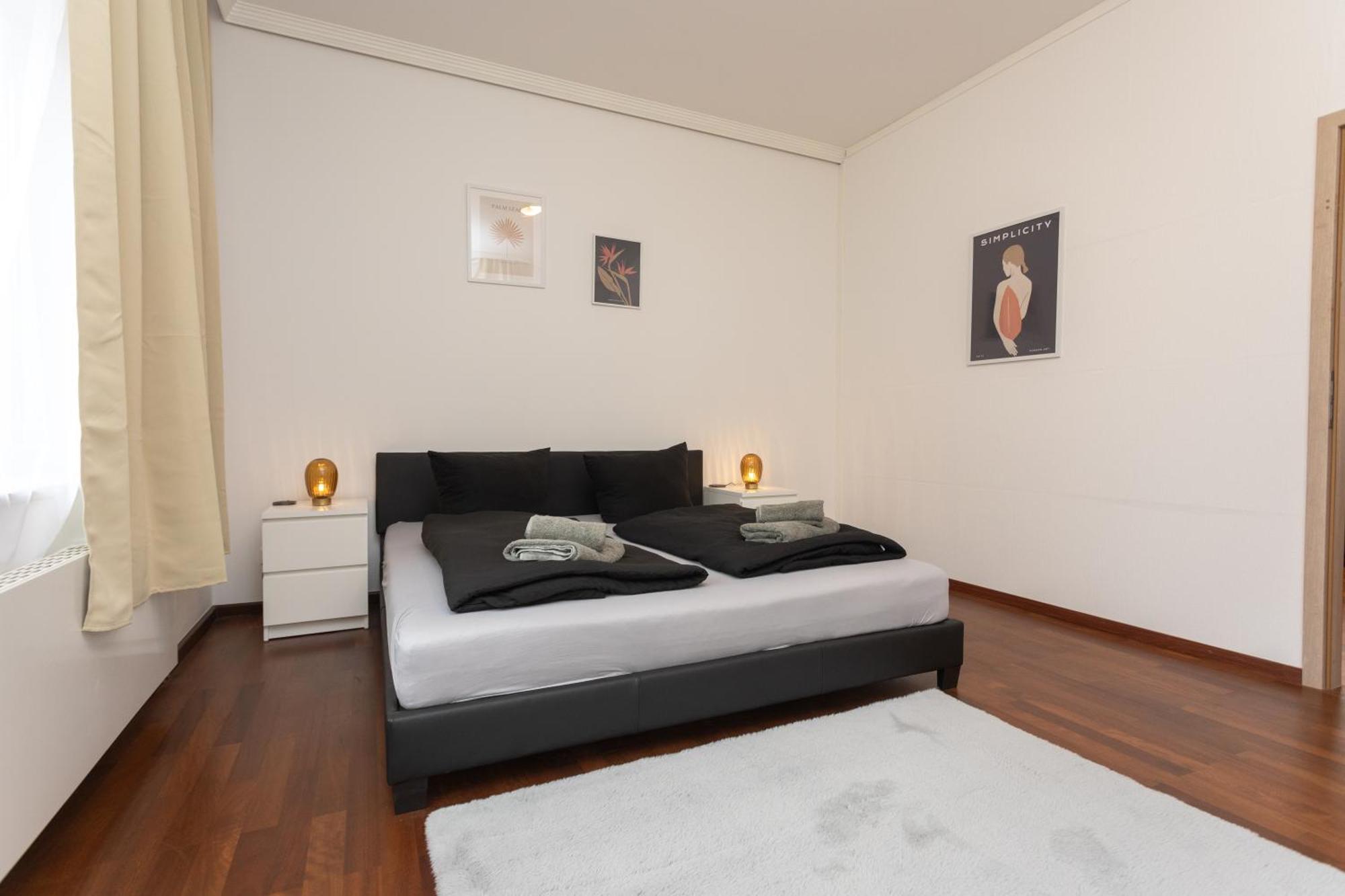 Stadthaus Mit 2 Schlafzimmern & Wohnzimmer Mit Kamin - Kostenloser Privat-Parkplatz Auf Dem Grundstueck Lipsk Zewnętrze zdjęcie